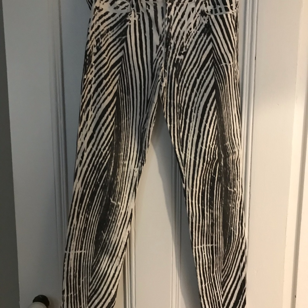Length is 35 with heels looks nice.